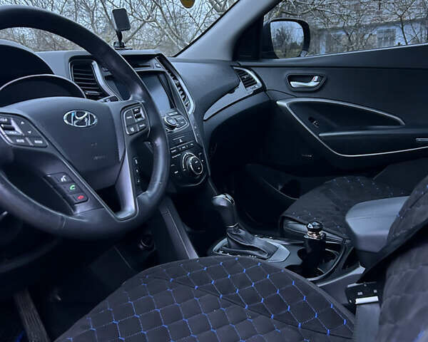 Сірий Хендай Санта Фе, об'ємом двигуна 2.2 л та пробігом 192 тис. км за 18500 $, фото 5 на Automoto.ua