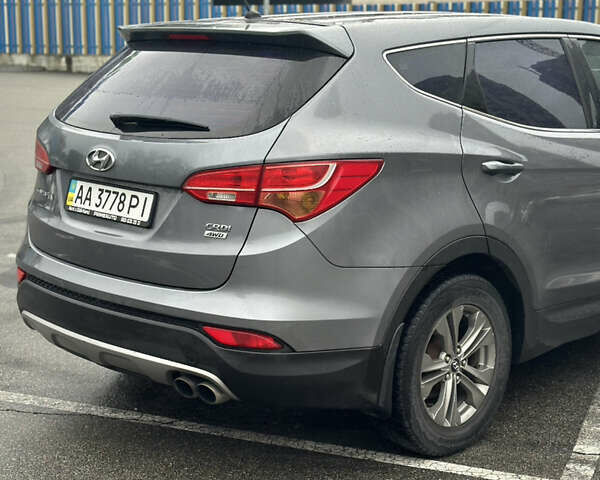 Сірий Хендай Санта Фе, об'ємом двигуна 2.2 л та пробігом 203 тис. км за 15700 $, фото 11 на Automoto.ua