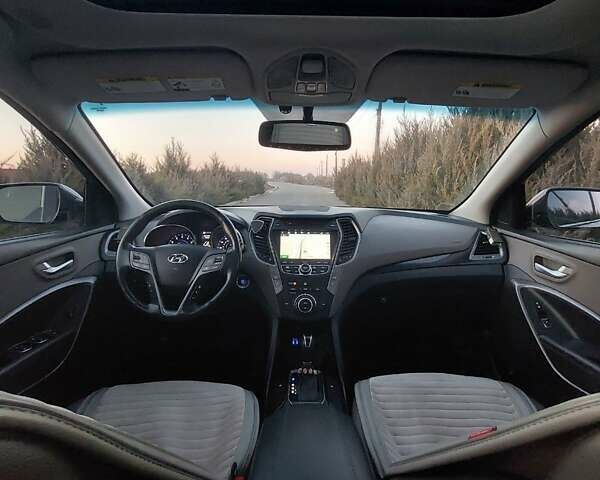 Сірий Хендай Санта Фе, об'ємом двигуна 2 л та пробігом 161 тис. км за 16500 $, фото 23 на Automoto.ua