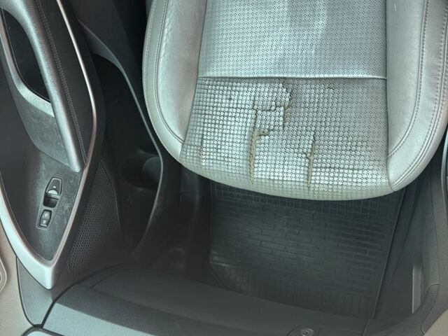 Сірий Хендай Санта Фе, об'ємом двигуна 2.4 л та пробігом 156 тис. км за 10350 $, фото 15 на Automoto.ua