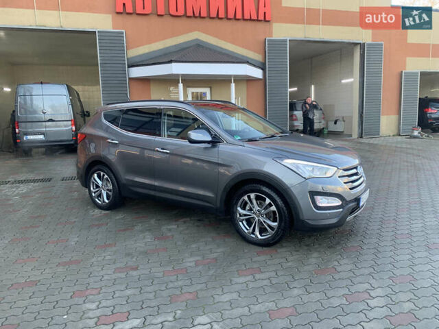 Серый Хендай Санта Фе, объемом двигателя 2.2 л и пробегом 177 тыс. км за 18700 $, фото 1 на Automoto.ua