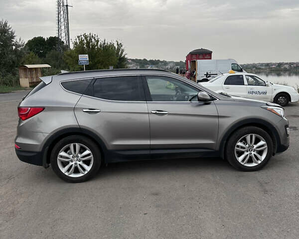 Серый Хендай Санта Фе, объемом двигателя 2 л и пробегом 190 тыс. км за 14000 $, фото 20 на Automoto.ua