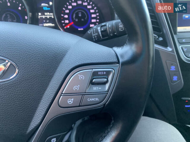 Серый Хендай Санта Фе, объемом двигателя 2.2 л и пробегом 177 тыс. км за 18700 $, фото 40 на Automoto.ua