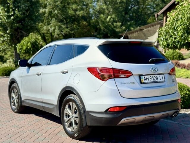 Сірий Хендай Санта Фе, об'ємом двигуна 2.2 л та пробігом 279 тис. км за 14400 $, фото 7 на Automoto.ua