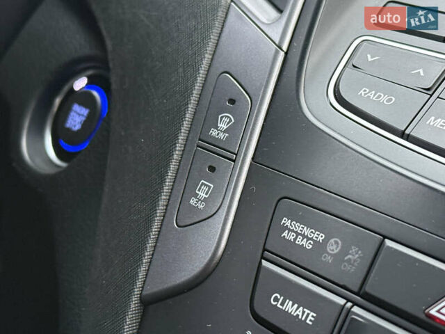 Сірий Хендай Санта Фе, об'ємом двигуна 2.2 л та пробігом 183 тис. км за 16999 $, фото 52 на Automoto.ua