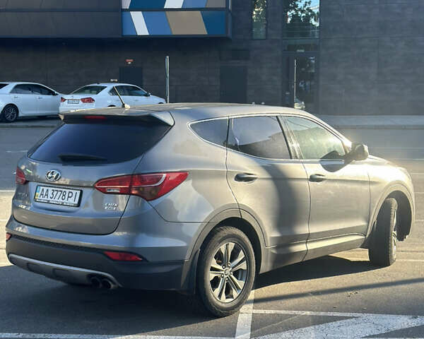 Сірий Хендай Санта Фе, об'ємом двигуна 2.2 л та пробігом 203 тис. км за 15700 $, фото 16 на Automoto.ua