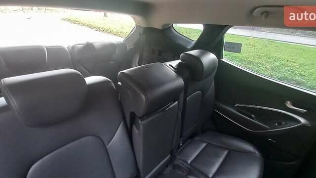 Хендай Санта Фе 2013 в Могилев-Подольском на Automoto.ua Серый Хендай Санта Фе, объемом двигателя 2.2 л и пробегом 209 тыс. км за 17600 $, фото 27 на Automoto.ua