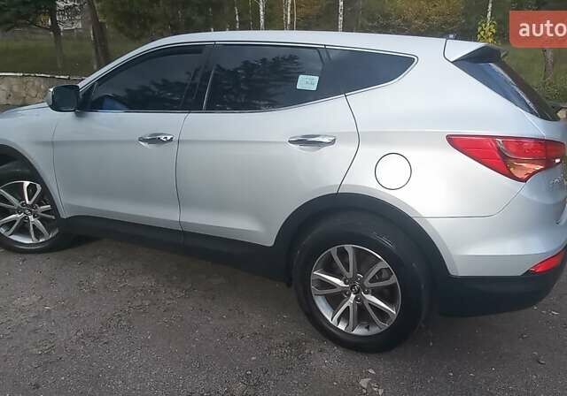 Хендай Санта Фе 2013 в Могилев-Подольском на Automoto.ua Серый Хендай Санта Фе, объемом двигателя 2.2 л и пробегом 209 тыс. км за 17600 $, фото 2 на Automoto.ua