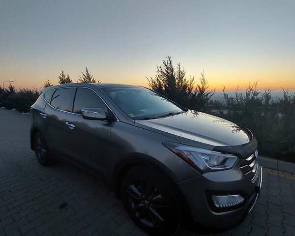 Сірий Хендай Санта Фе, об'ємом двигуна 2 л та пробігом 161 тис. км за 16500 $, фото 12 на Automoto.ua