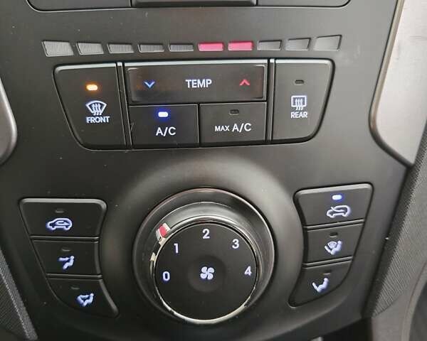 Серый Хендай Санта Фе, объемом двигателя 2.2 л и пробегом 180 тыс. км за 17199 $, фото 40 на Automoto.ua