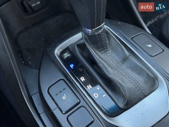 Хендай Санта Фе 2013 в Львове на Automoto.ua Серый Хендай Санта Фе, объемом двигателя 2.4 л и пробегом 173 тыс. км за 12390 $, фото 17 на Automoto.ua