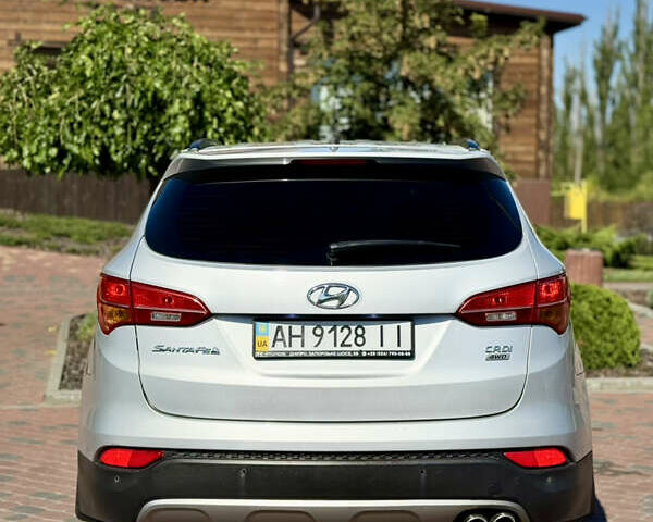 Серый Хендай Санта Фе, объемом двигателя 2.2 л и пробегом 290 тыс. км за 13700 $, фото 21 на Automoto.ua