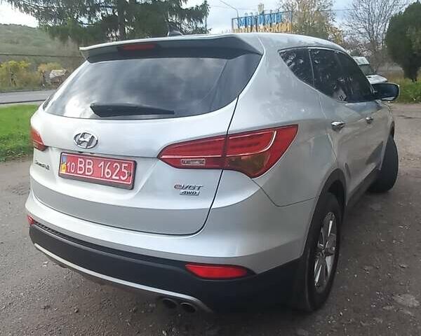 Хендай Санта Фе 2013 в Могилев-Подольском на Automoto.ua Серый Хендай Санта Фе, объемом двигателя 2.2 л и пробегом 209 тыс. км за 17600 $, фото 6 на Automoto.ua