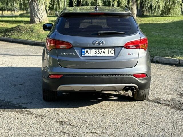Серый Хендай Санта Фе, объемом двигателя 2 л и пробегом 228 тыс. км за 16400 $, фото 7 на Automoto.ua