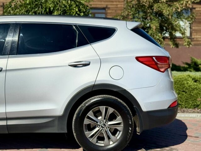 Сірий Хендай Санта Фе, об'ємом двигуна 2.2 л та пробігом 279 тис. км за 14400 $, фото 9 на Automoto.ua