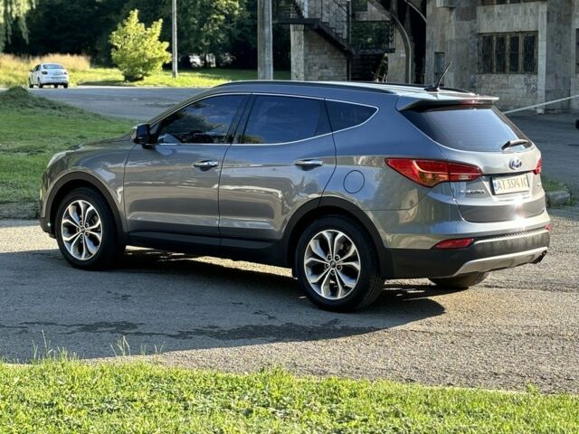 Серый Хендай Санта Фе, объемом двигателя 2 л и пробегом 228 тыс. км за 16400 $, фото 4 на Automoto.ua