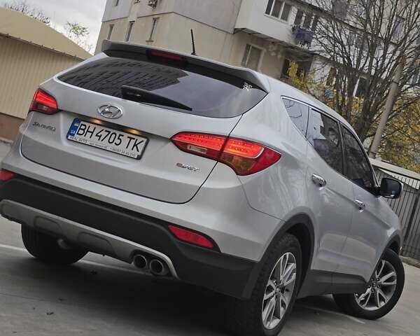 Серый Хендай Санта Фе, объемом двигателя 2.2 л и пробегом 180 тыс. км за 17199 $, фото 20 на Automoto.ua