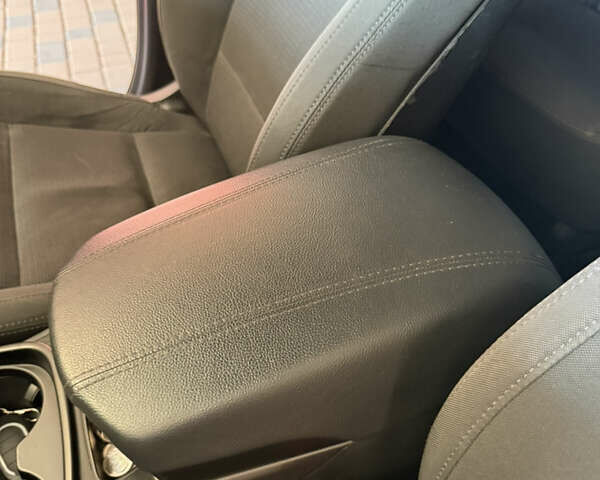 Серый Хендай Санта Фе, объемом двигателя 2.2 л и пробегом 290 тыс. км за 13700 $, фото 29 на Automoto.ua