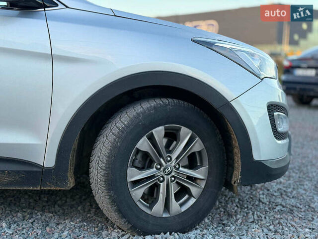 Хендай Санта Фе 2013 в Львове на Automoto.ua Серый Хендай Санта Фе, объемом двигателя 2.4 л и пробегом 173 тыс. км за 12390 $, фото 6 на Automoto.ua