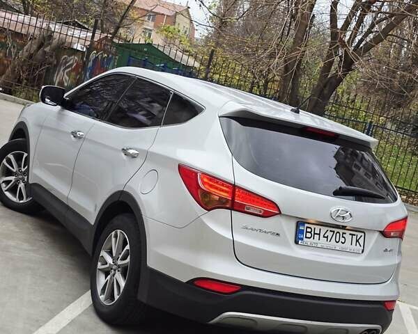 Серый Хендай Санта Фе, объемом двигателя 2.2 л и пробегом 180 тыс. км за 17199 $, фото 17 на Automoto.ua