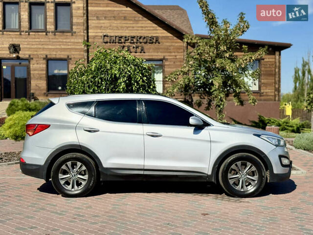 Серый Хендай Санта Фе, объемом двигателя 2.2 л и пробегом 290 тыс. км за 13700 $, фото 13 на Automoto.ua