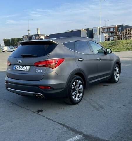 Серый Хендай Санта Фе, объемом двигателя 2.2 л и пробегом 96 тыс. км за 22000 $, фото 5 на Automoto.ua