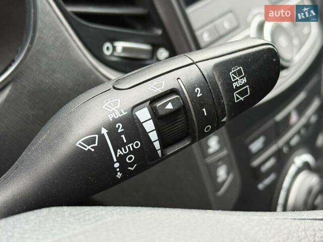 Серый Хендай Санта Фе, объемом двигателя 2.2 л и пробегом 185 тыс. км за 18550 $, фото 62 на Automoto.ua