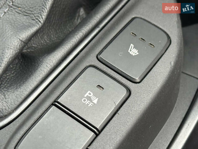 Серый Хендай Санта Фе, объемом двигателя 2.2 л и пробегом 185 тыс. км за 17999 $, фото 52 на Automoto.ua