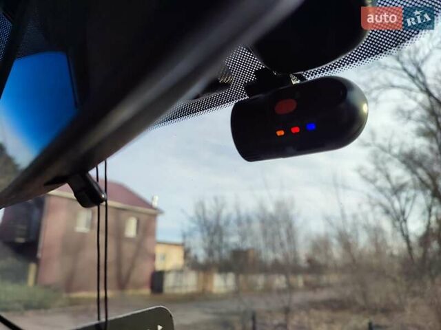 Серый Хендай Санта Фе, объемом двигателя 2.2 л и пробегом 162 тыс. км за 17300 $, фото 1 на Automoto.ua