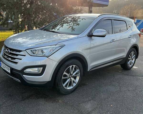 Серый Хендай Санта Фе, объемом двигателя 2 л и пробегом 247 тыс. км за 15500 $, фото 19 на Automoto.ua