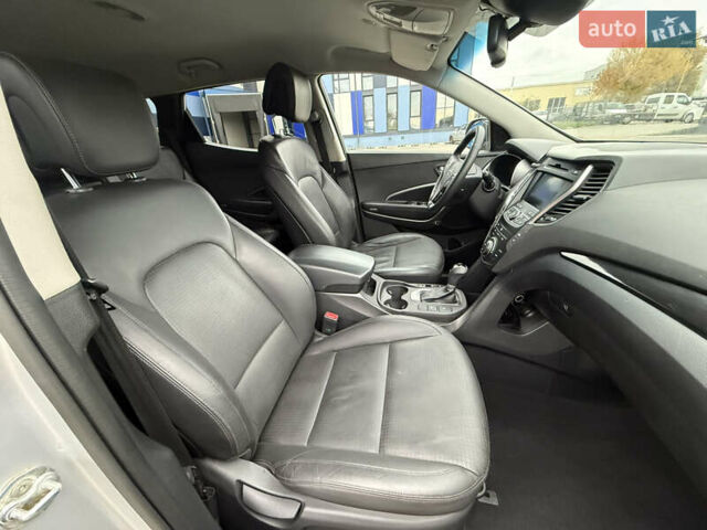 Сірий Хендай Санта Фе, об'ємом двигуна 2.2 л та пробігом 185 тис. км за 17750 $, фото 43 на Automoto.ua