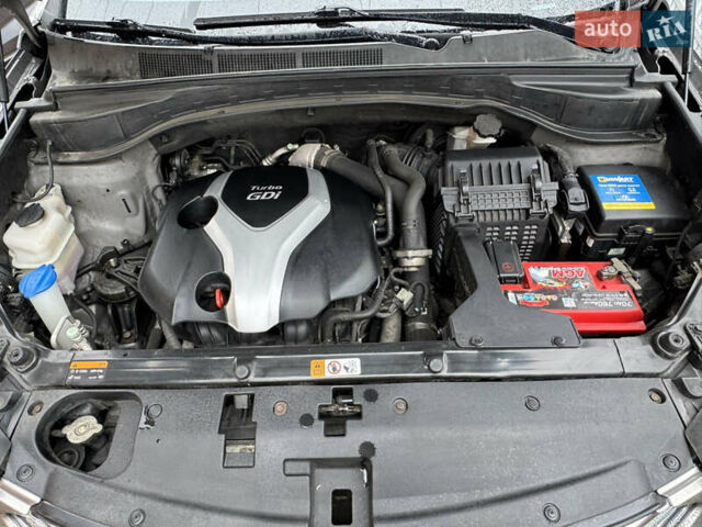 Сірий Хендай Санта Фе, об'ємом двигуна 2 л та пробігом 154 тис. км за 15500 $, фото 12 на Automoto.ua