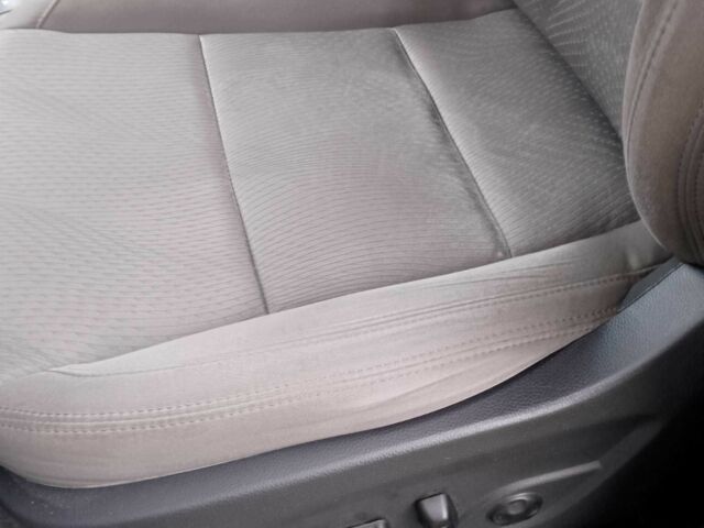 Серый Хендай Санта Фе, объемом двигателя 2.4 л и пробегом 147 тыс. км за 14700 $, фото 9 на Automoto.ua