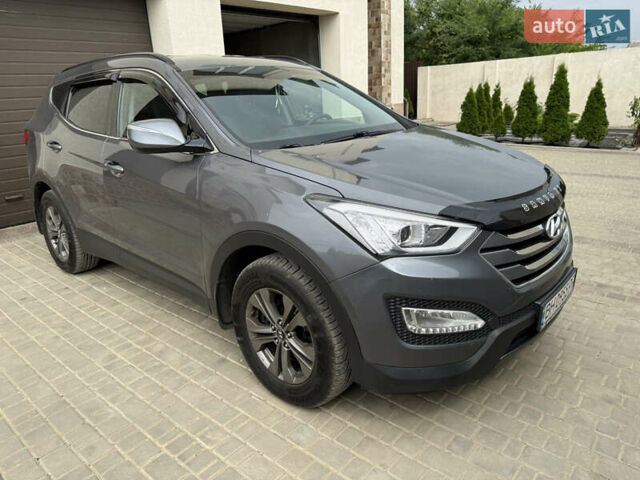 Серый Хендай Санта Фе, объемом двигателя 2.2 л и пробегом 190 тыс. км за 19500 $, фото 4 на Automoto.ua
