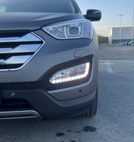 Серый Хендай Санта Фе, объемом двигателя 2.2 л и пробегом 96 тыс. км за 22000 $, фото 21 на Automoto.ua