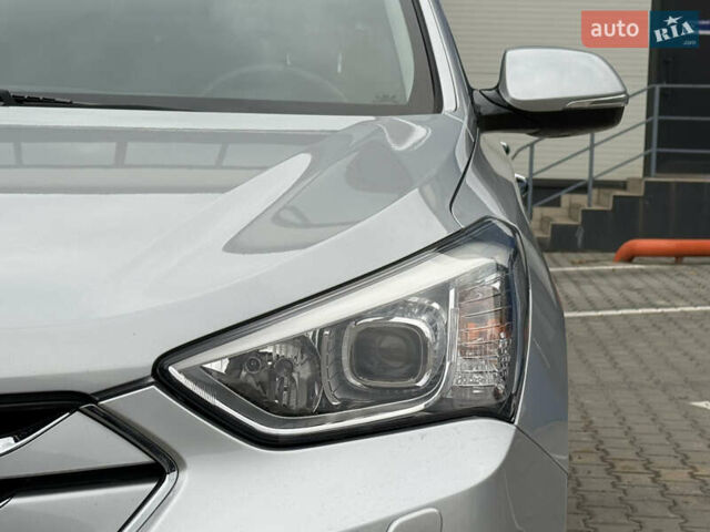 Сірий Хендай Санта Фе, об'ємом двигуна 2.2 л та пробігом 185 тис. км за 17750 $, фото 17 на Automoto.ua