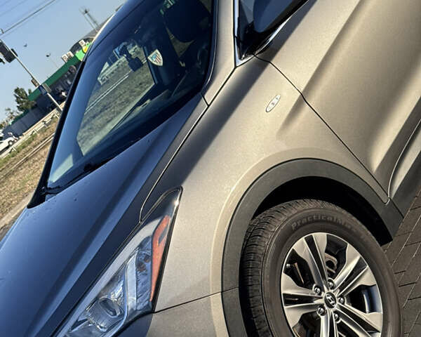 Серый Хендай Санта Фе, объемом двигателя 2.36 л и пробегом 110 тыс. км за 14200 $, фото 11 на Automoto.ua