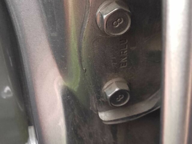 Серый Хендай Санта Фе, объемом двигателя 2.4 л и пробегом 147 тыс. км за 14700 $, фото 17 на Automoto.ua