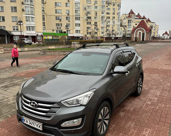 Серый Хендай Санта Фе, объемом двигателя 2.2 л и пробегом 158 тыс. км за 17000 $, фото 1 на Automoto.ua