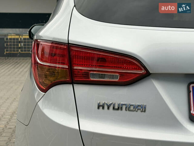 Серый Хендай Санта Фе, объемом двигателя 2.2 л и пробегом 185 тыс. км за 17999 $, фото 25 на Automoto.ua