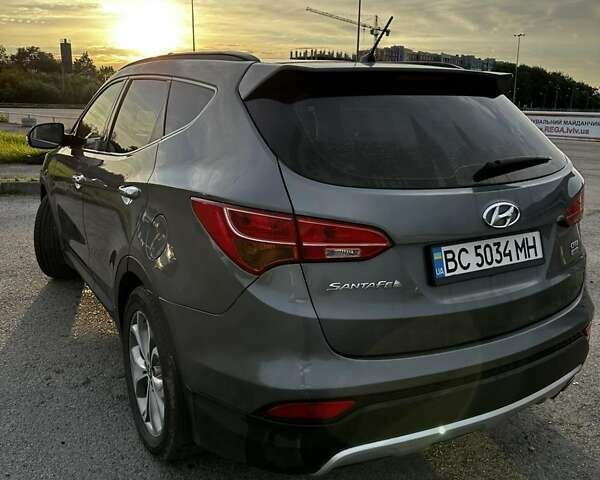 Серый Хендай Санта Фе, объемом двигателя 2.2 л и пробегом 133 тыс. км за 17400 $, фото 18 на Automoto.ua