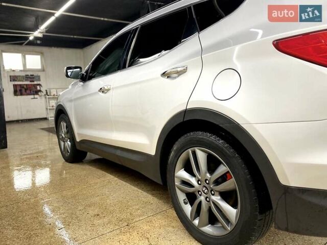 Серый Хендай Санта Фе, объемом двигателя 2 л и пробегом 130 тыс. км за 14700 $, фото 25 на Automoto.ua