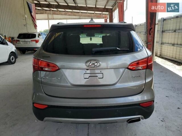 Серый Хендай Санта Фе, объемом двигателя 2.36 л и пробегом 148 тыс. км за 1700 $, фото 5 на Automoto.ua
