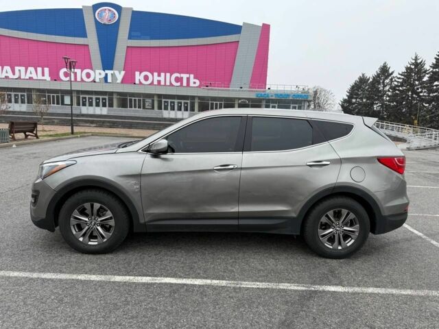 Серый Хендай Санта Фе, объемом двигателя 2.4 л и пробегом 168 тыс. км за 8500 $, фото 1 на Automoto.ua