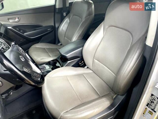 Серый Хендай Санта Фе, объемом двигателя 2 л и пробегом 130 тыс. км за 14700 $, фото 47 на Automoto.ua