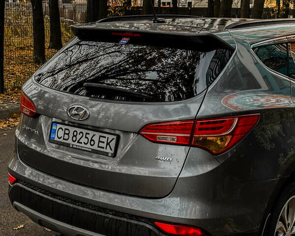 Сірий Хендай Санта Фе, об'ємом двигуна 2.36 л та пробігом 150 тис. км за 14900 $, фото 25 на Automoto.ua