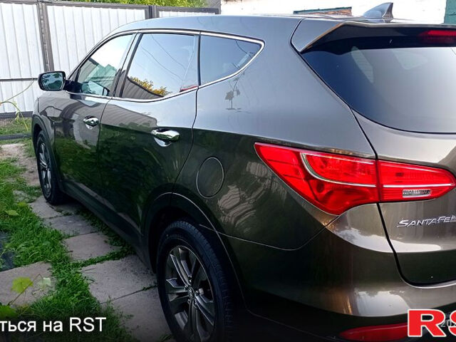 Сірий Хендай Санта Фе, об'ємом двигуна 2.4 л та пробігом 204 тис. км за 13500 $, фото 8 на Automoto.ua