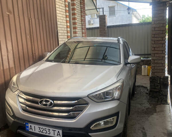 Серый Хендай Санта Фе, объемом двигателя 2.36 л и пробегом 190 тыс. км за 12000 $, фото 2 на Automoto.ua
