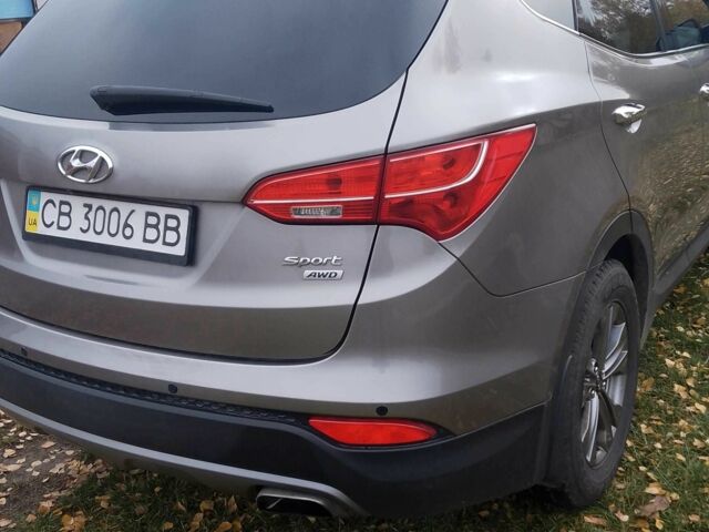 Серый Хендай Санта Фе, объемом двигателя 2.4 л и пробегом 147 тыс. км за 14700 $, фото 2 на Automoto.ua