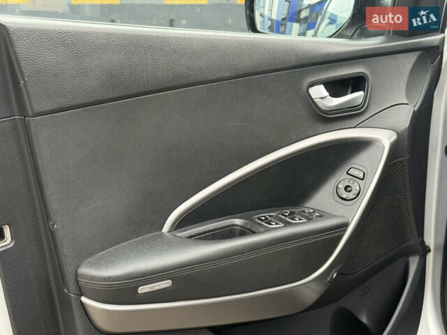 Серый Хендай Санта Фе, объемом двигателя 2.2 л и пробегом 185 тыс. км за 18350 $, фото 35 на Automoto.ua